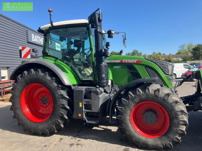 E-FARM: Fendt 716 Vario - Tractor - id B2AAAHG - 139.000 EUR - Anul: 2023 - Ore motor: 845,Franța