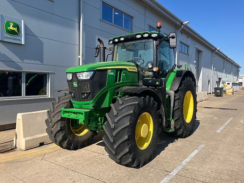 John Deere 6R 195 Tractor €125,589