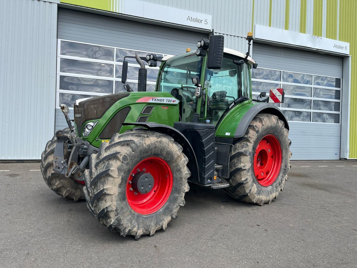 Fendt 720 Vario Tractor 99.000 EUR