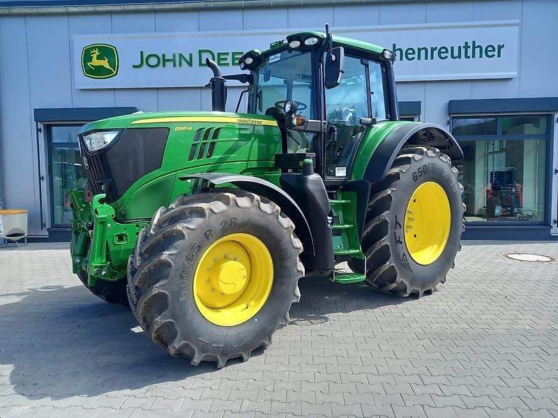 John Deere 6195 M Tractor €147,500