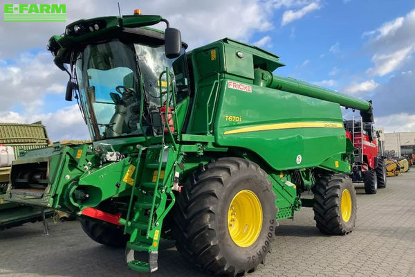 John Deere T 670 Combine harvester €199,000