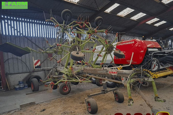 Claas Volto 1300 T Tedder €15,000