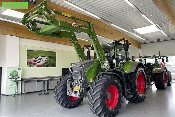 Fendt 722 Vario Tractor €230,000