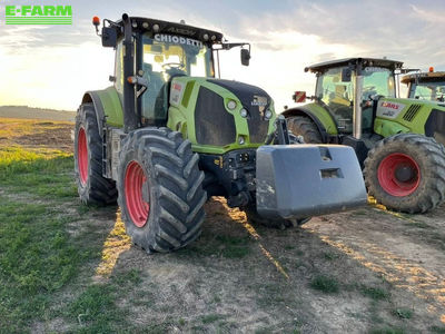 E-FARM: Claas Axion 870 CMATIC - Τρακτέρ - id SCZFEZK - 75.000 € - Χρονία: 2015 - Μετρητής ωρών: 6.000,Ισχύς κινητήρα: 300,Ιταλία