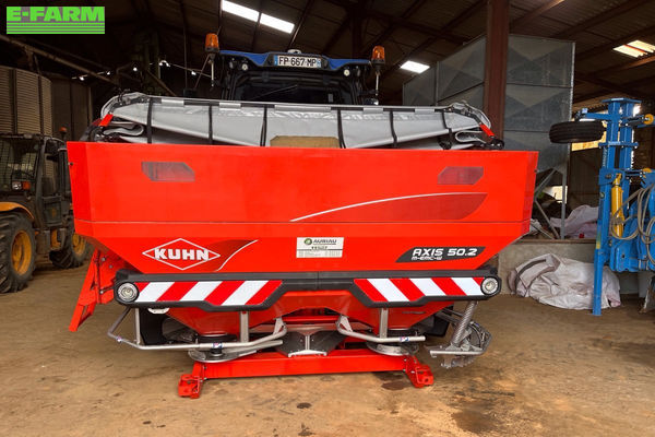 Kuhn axis 50.2 m emc w Fertiliser spreader €17,500