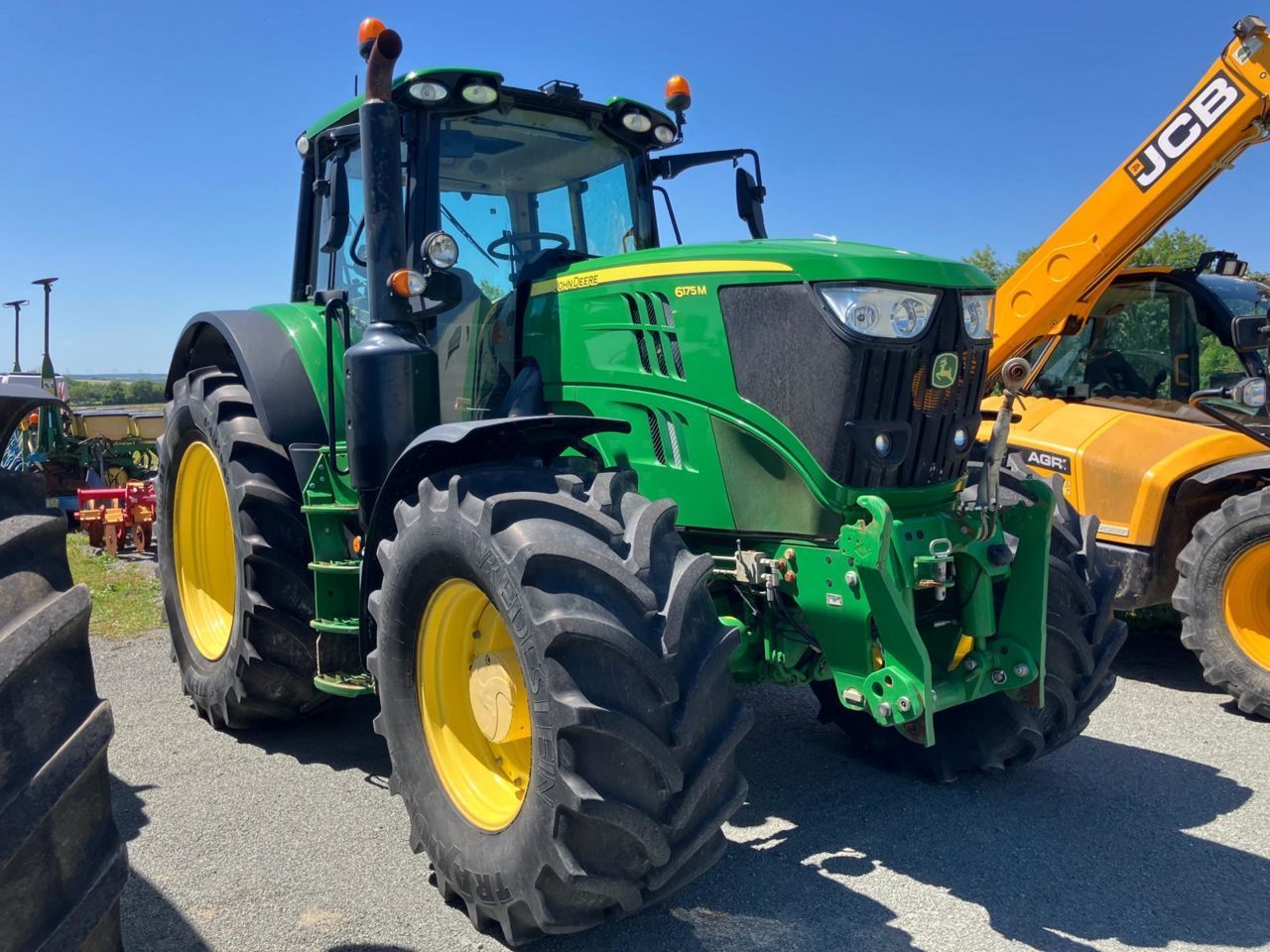 John Deere 6175 M Tractor €87,000