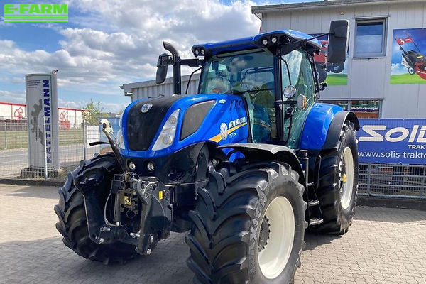 New Holland T7.270 AC Tractor €115,900