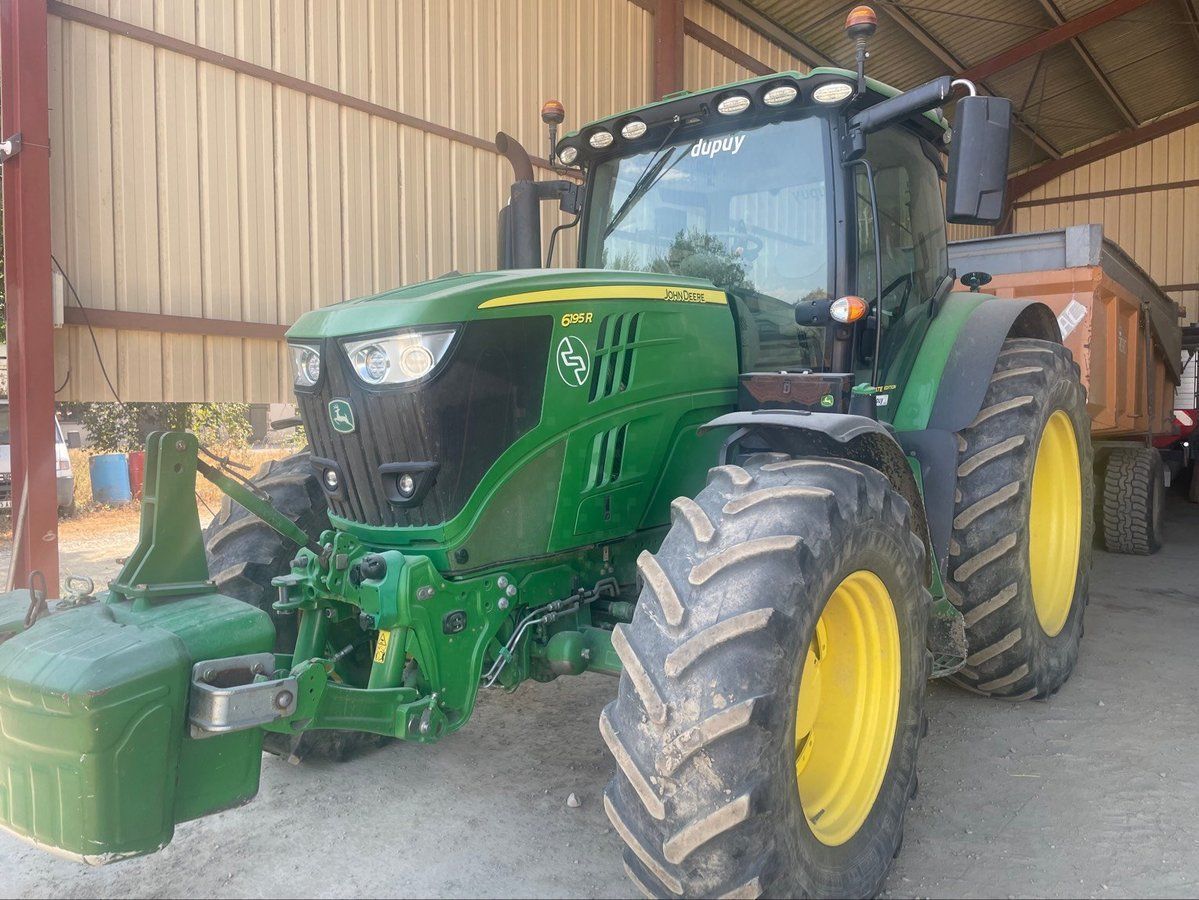 John Deere 6195 R Tractor €103,000