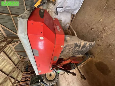 E-FARM: Kuhn axis401wt25iso - Fertiliser spreader - id JFVM3G5 - €9,600 - Year of construction: 2014 - France