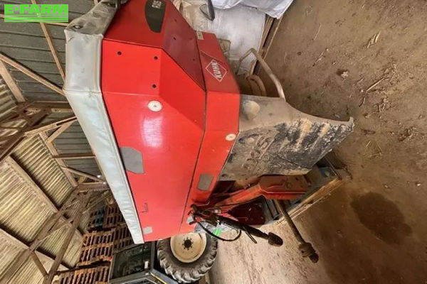 Kuhn axis401wt25iso Fertiliser spreader €9,600