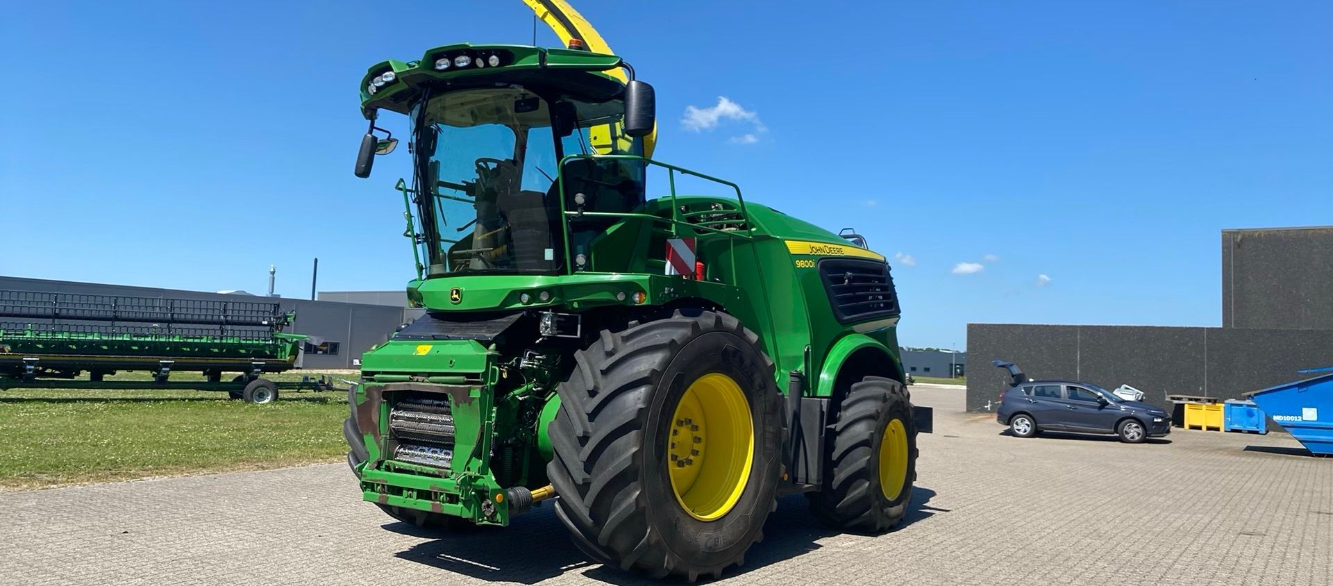 John Deere 9800 Samohodni kombajn za krmu 333 000 €