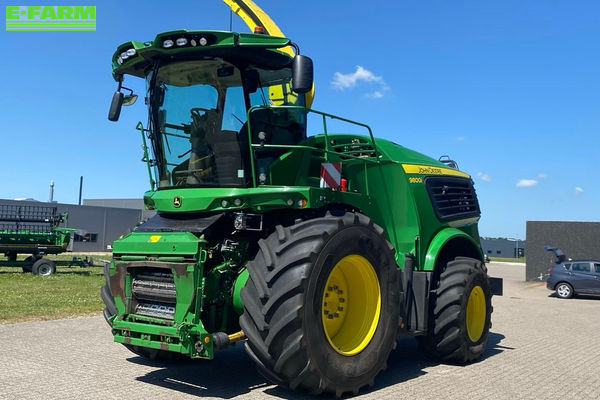 John Deere 9800 Samohodni kombajn za krmu 333 000 €
