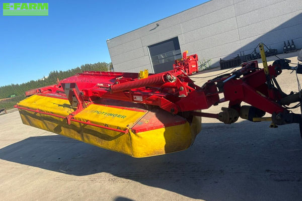 Pöttinger novacat 305 h Mower €6,000