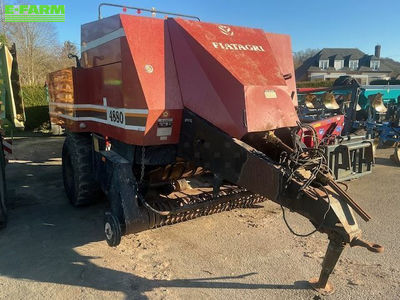 E-FARM: Hesston 4880 - Baler - id 67RE6N1 - €6,800 - Year of construction: 1993 - France