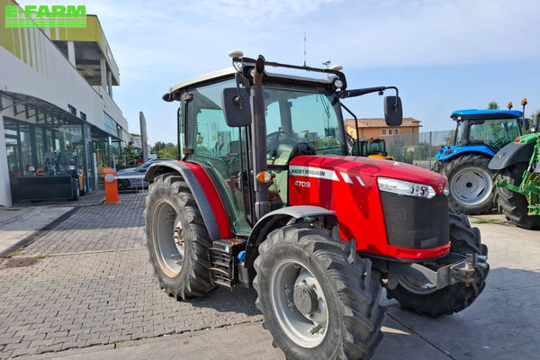 Massey Ferguson 4709 Tractor €34,000