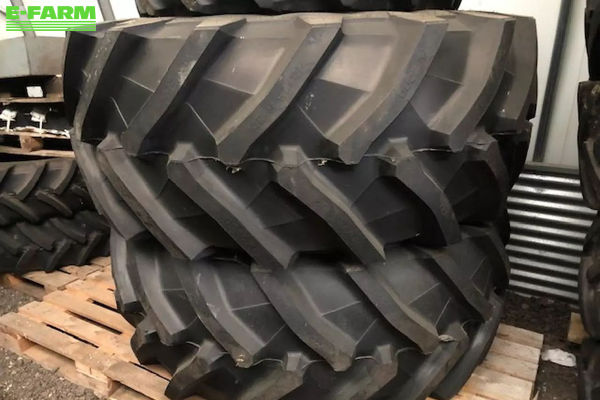 TRELLEBORG 710/75r32 tm 2000 Wheel and track €5,500