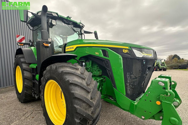 John Deere 8R 310 Tractor €199,500