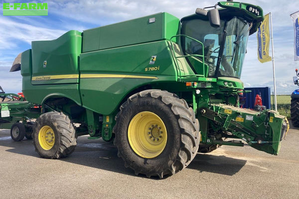 John Deere S 780 Combine harvester €270,000