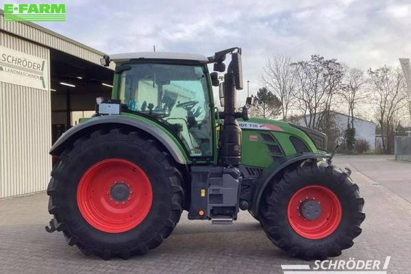 Fendt 718 Vario Profi Plus Tractor €125,885