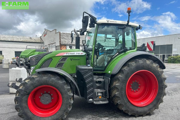 Fendt 718 Vario Tractor €90,000
