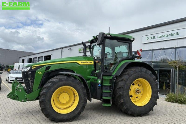 John Deere 8R 310 Tractor €197,900