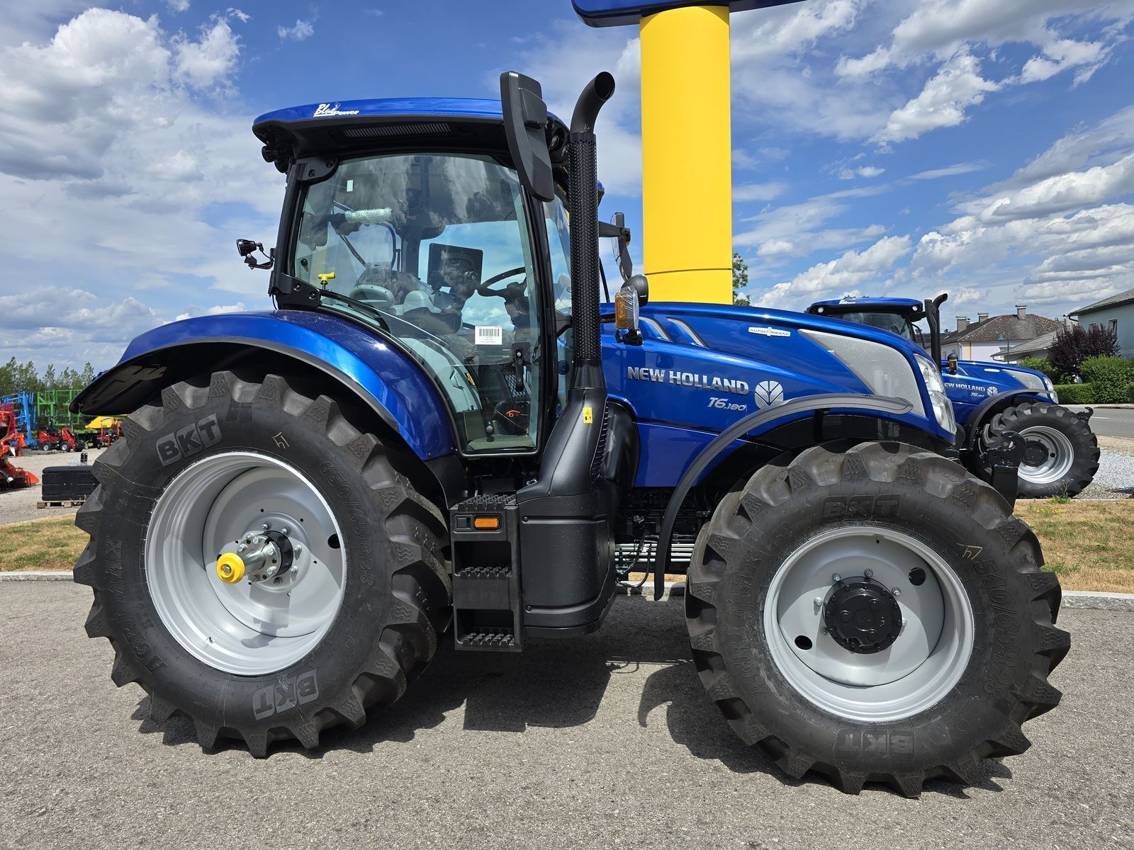New Holland T6.180 Tractor €120,750