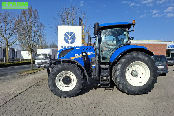 New Holland T7.230 AC Τρακτέρ 88.000 €