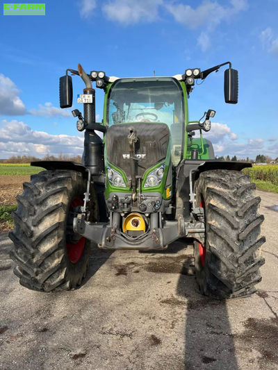 E-FARM: Fendt 718 Vario Profi Plus - Tractor - id CARF5VX - €132,000 - Year of construction: 2019 - Engine hours: 3,821,Engine power (HP): 240,Germany
