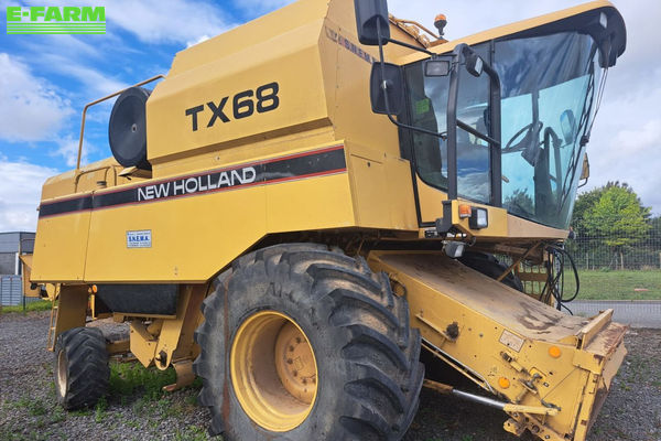 New Holland TX 68 Combine harvester €27,000