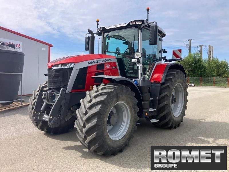 Massey Ferguson 8S.205 Traktor 146.575 €