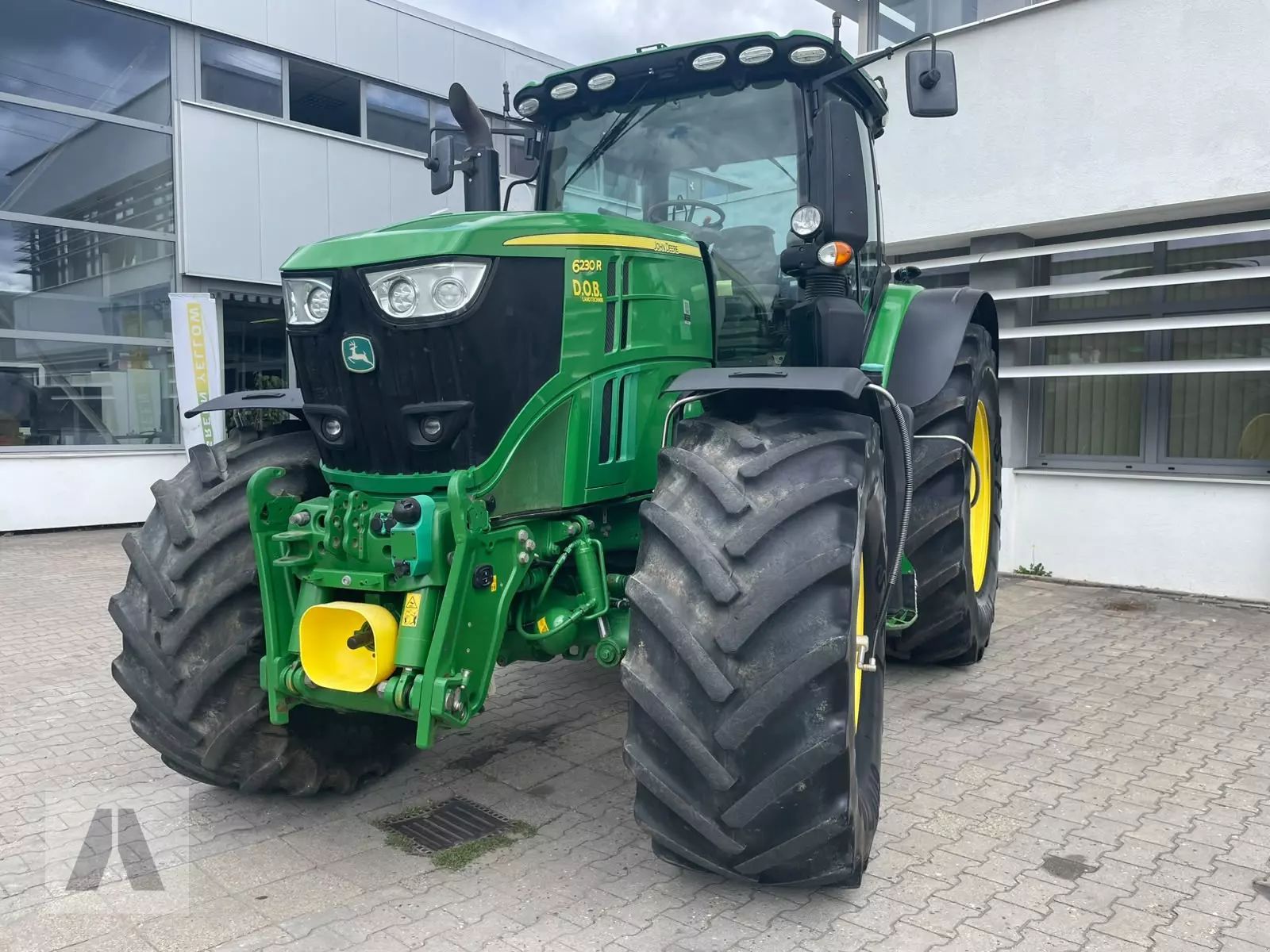 John Deere 6230 R Tractor €130,000
