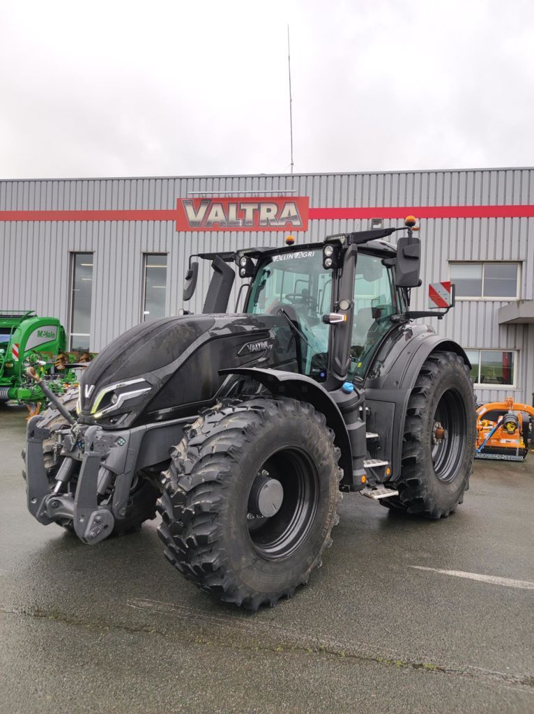 Valtra Q 245 Traktor 129 500 €