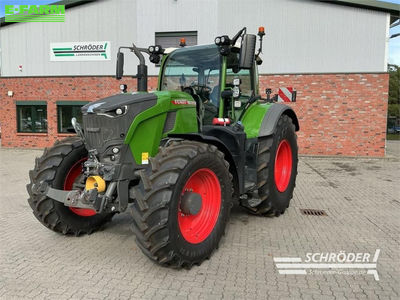 E-FARM: Fendt 728 Vario - Tractor - id UXV7WTS - €218,885 - Year of construction: 2025 - Engine hours: 1,447,Engine power (HP): 306,Germany