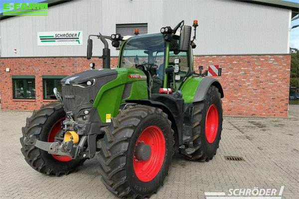 Fendt 728 Vario Tractor €218,885