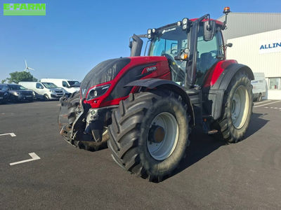 E-FARM: Valtra T 214 - Τρακτέρ - id SFFQTYY - 89.000 € - Χρονία: 2020 - Μετρητής ωρών: 3.650,Γαλλία