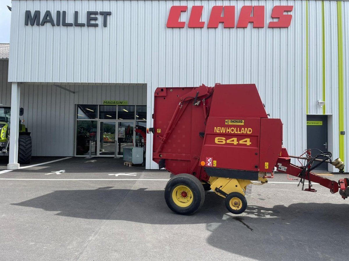 New Holland 644 Baler €6,000