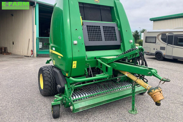 John Deere 864 Πρέσσα 29.800 €