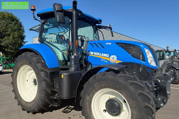 New Holland T7.210 Tractor €90,000