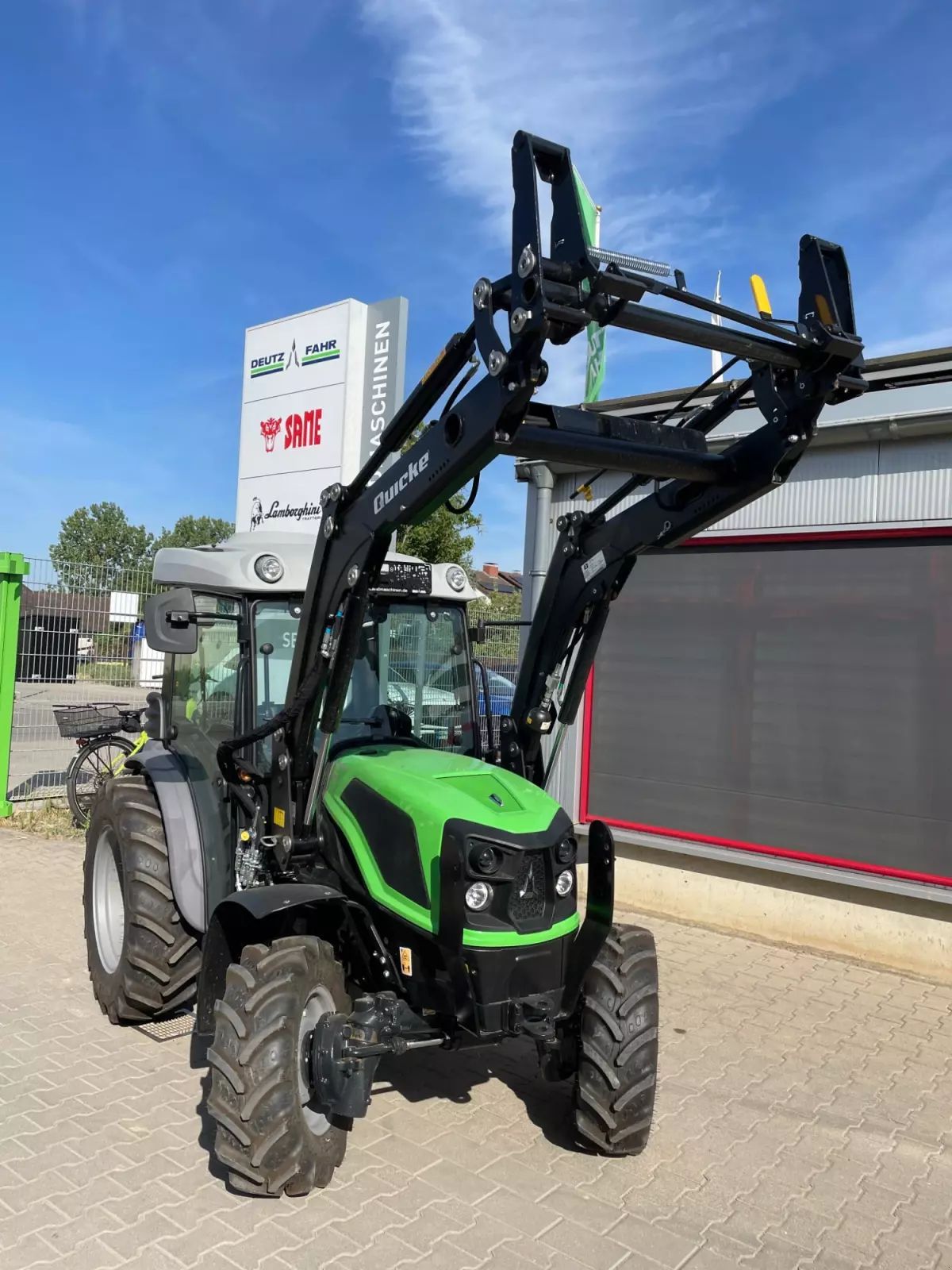 Deutz-Fahr 3050 Tractor €34,000