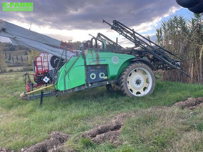 E-FARM: Tecnoma tecnis nova tec 6118 - Sprayer - id MZM4BAT - €9,000 - Year of construction: 2012 - Italy