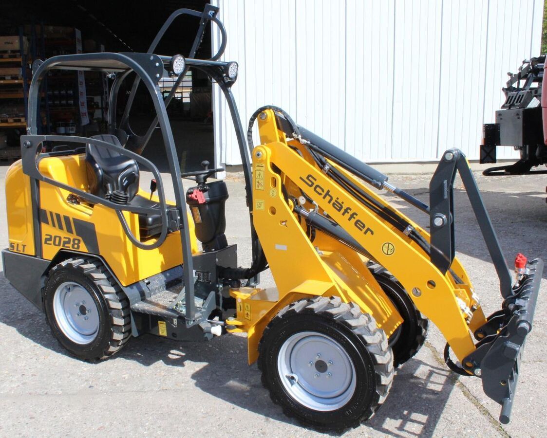 Schäffer 2028 SLT Wheel loader €28,800