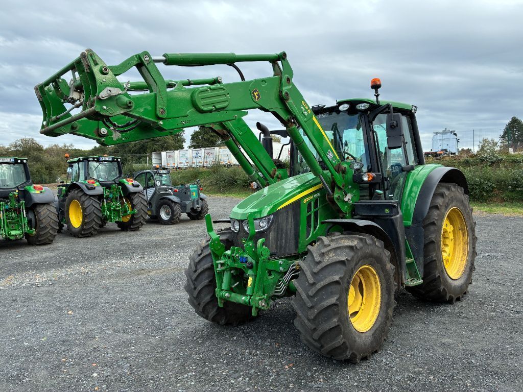 John Deere 6120 M Tractor €88,000