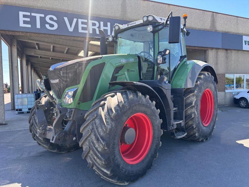 Fendt 826 Vario Tractor €90,000