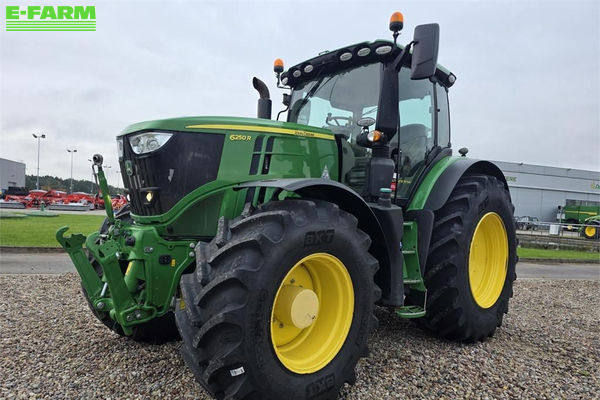 John Deere 6250 R Tractor €122,000