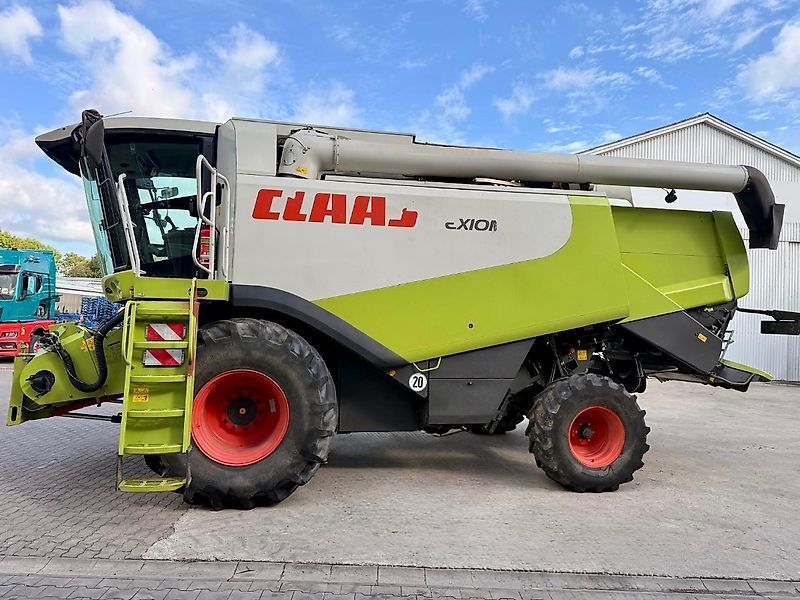 Claas Lexion 750 Combine harvester €72,800