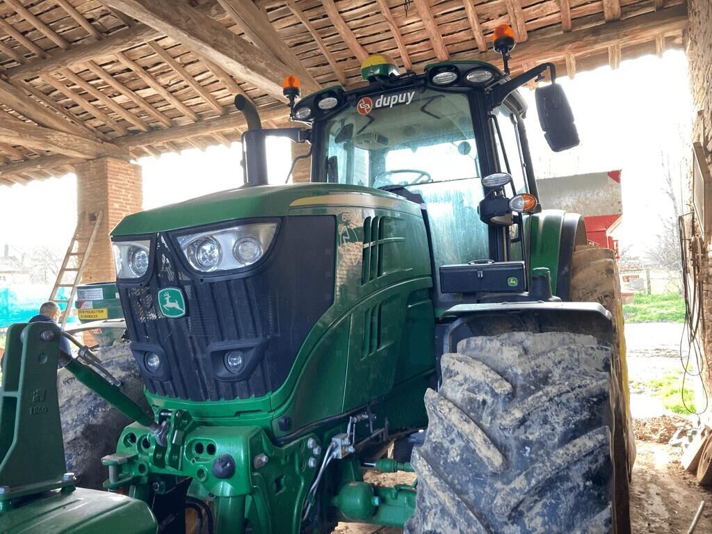 John Deere 6195 M Tractor €105,000
