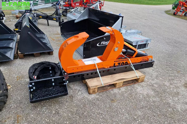 WesttecH woodcracker l700 Saw and splitter €5,575
