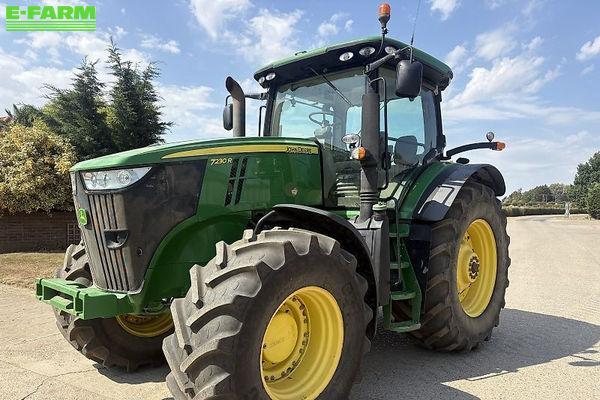 John Deere 7230 R Tractor €54,217