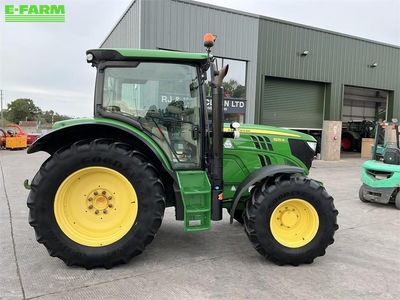 E-FARM: John Deere 6125 R - Traktori - id HNHGUR5 - 46 500 € - Godina proizvodnje: 2013 - Radni sati motora: 2.467,Snaga motora (KS): 168,Ujedinjeno Kraljevstvo