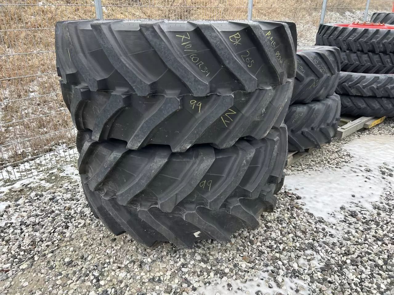 TRELLEBORG vf710/60r34 Wheel and track €8,154